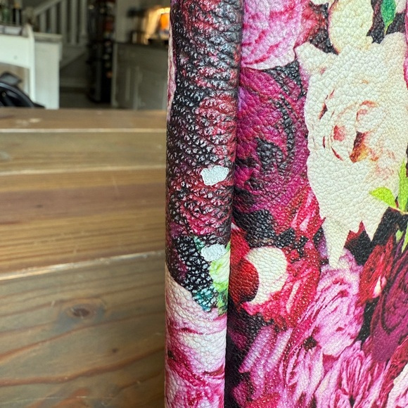 KATE SPADE Pink Floral Rose Print 13" Laptop Padded Zipper Sleeve Case Pre-owned - Picture 7 of 14